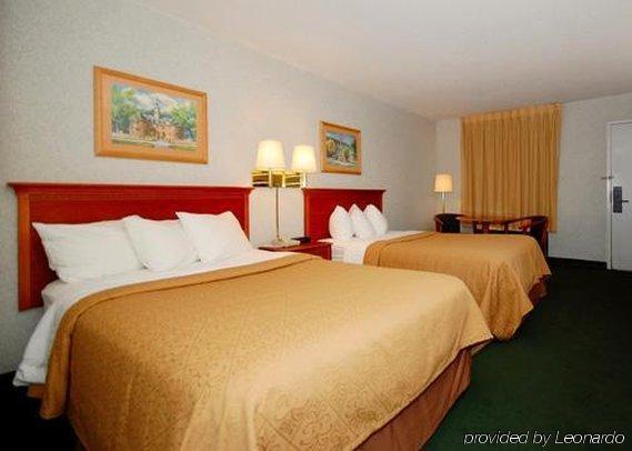 Quality Inn Emporia Exteriér fotografie